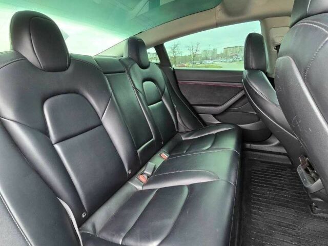 Сірий Тесла Модель 3, об'ємом двигуна 0 л та пробігом 94 тис. км за 20500 $, фото 16 на Automoto.ua