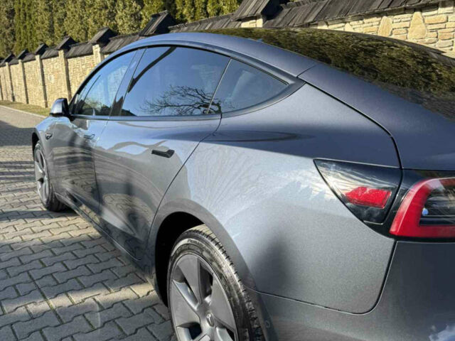 Сірий Тесла Модель 3, об'ємом двигуна 0 л та пробігом 44 тис. км за 25000 $, фото 20 на Automoto.ua