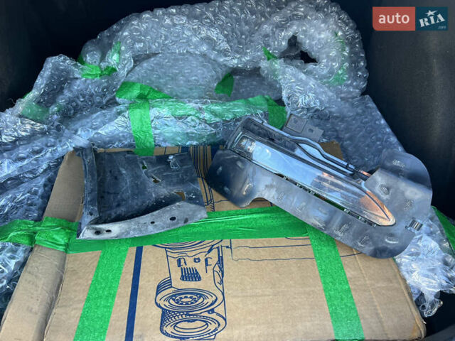 Сірий Тесла Модель 3, об'ємом двигуна 0 л та пробігом 81 тис. км за 18555 $, фото 31 на Automoto.ua