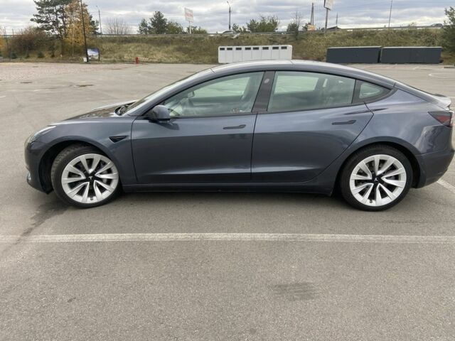 Тесла Модель 3 2022 у Києві на Automoto.ua Сірий Тесла Модель 3, об'ємом двигуна 1 л та пробігом 130 тис. км за 19200 $, фото 1 на Automoto.ua