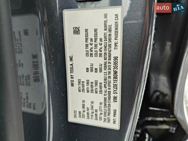 Серый Тесла Модель 3, объемом двигателя 0 л и пробегом 32 тыс. км за 21500 $, фото 36 на Automoto.ua