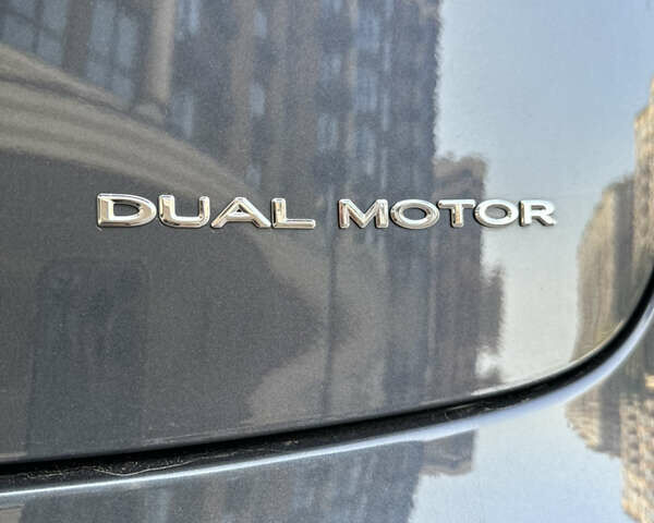 Сірий Тесла Модель 3, об'ємом двигуна 0 л та пробігом 47 тис. км за 23300 $, фото 12 на Automoto.ua