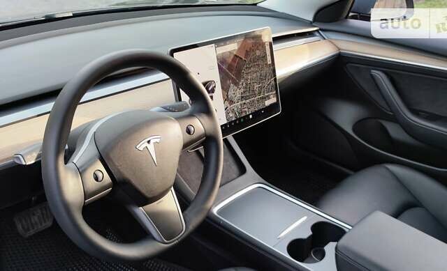 Серый Тесла Модель 3, объемом двигателя 0 л и пробегом 30 тыс. км за 29990 $, фото 19 на Automoto.ua