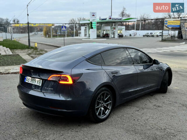 Серый Тесла Модель 3, объемом двигателя 0 л и пробегом 160 тыс. км за 20500 $, фото 3 на Automoto.ua