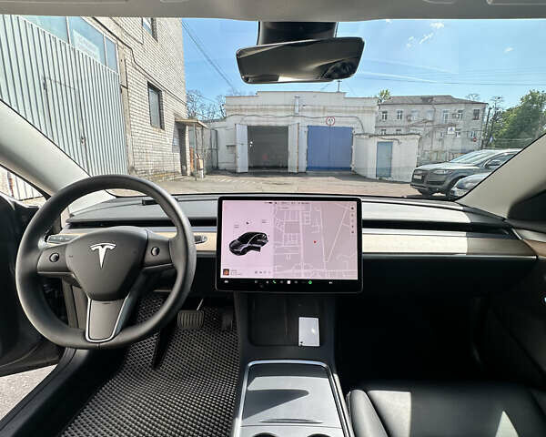 Тесла Модель 3 2022 в Киеве на Automoto.ua Серый Тесла Модель 3, объемом двигателя 0 л и пробегом 21 тыс. км за 23999 $, фото 17 на Automoto.ua