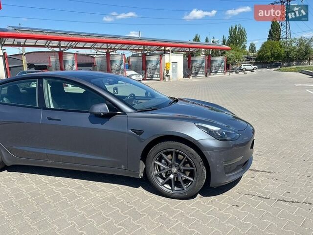 Серый Тесла Модель 3, объемом двигателя 0 л и пробегом 44 тыс. км за 21000 $, фото 37 на Automoto.ua