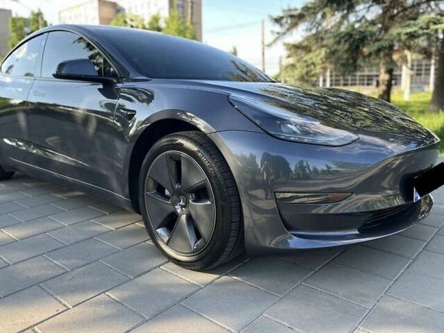 Сірий Тесла Модель 3, об'ємом двигуна 0 л та пробігом 28 тис. км за 18000 $, фото 4 на Automoto.ua
