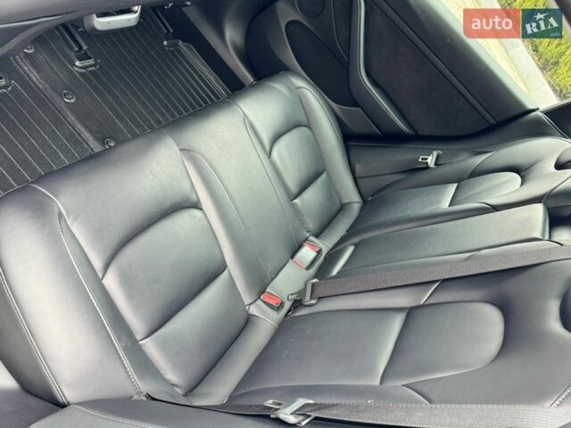 Серый Тесла Модель 3, объемом двигателя 0 л и пробегом 77 тыс. км за 18500 $, фото 25 на Automoto.ua