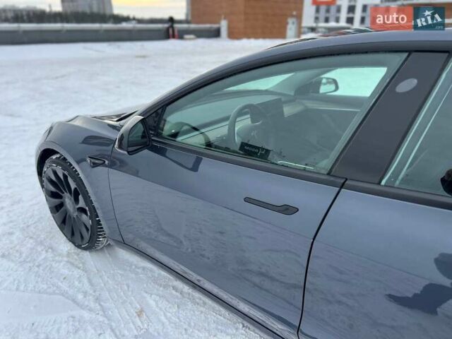 Серый Тесла Модель 3, объемом двигателя 0 л и пробегом 37 тыс. км за 22500 $, фото 5 на Automoto.ua