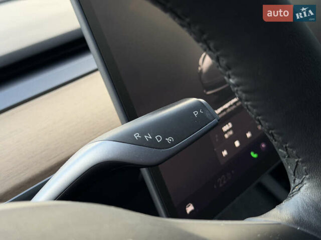 Сірий Тесла Модель 3, об'ємом двигуна 0 л та пробігом 88 тис. км за 18100 $, фото 43 на Automoto.ua