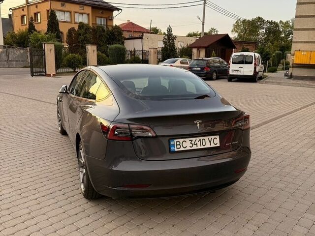 Сірий Тесла Модель 3, об'ємом двигуна 0 л та пробігом 57 тис. км за 21500 $, фото 4 на Automoto.ua