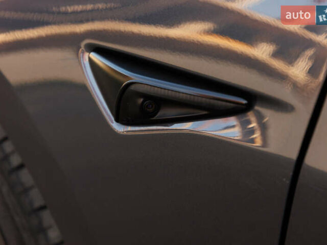 Серый Тесла Модель 3, объемом двигателя 0 л и пробегом 12 тыс. км за 29600 $, фото 27 на Automoto.ua