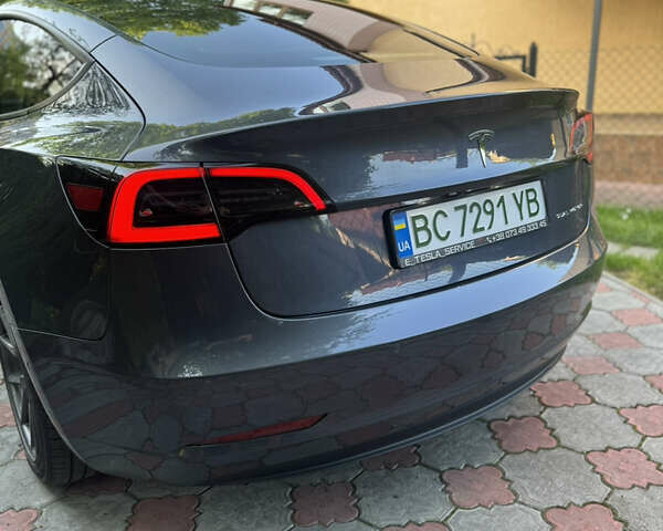 Серый Тесла Модель 3, объемом двигателя 0 л и пробегом 89 тыс. км за 22400 $, фото 18 на Automoto.ua