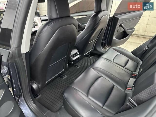 Серый Тесла Модель 3, объемом двигателя 0 л и пробегом 57 тыс. км за 19999 $, фото 29 на Automoto.ua