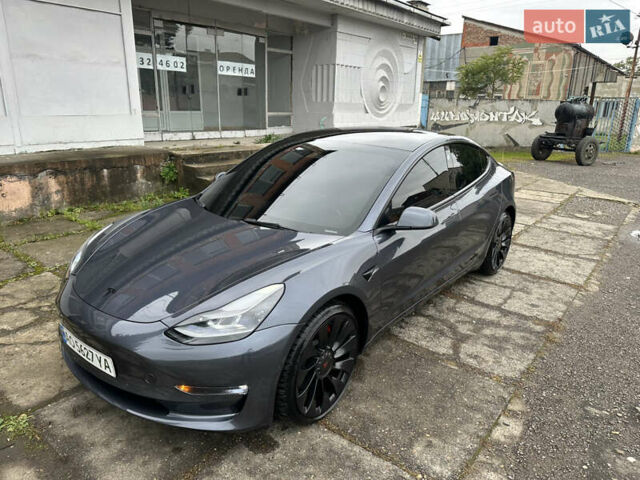Серый Тесла Модель 3, объемом двигателя 0 л и пробегом 68 тыс. км за 24600 $, фото 1 на Automoto.ua