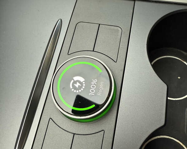 Серый Тесла Модель 3, объемом двигателя 0 л и пробегом 131 тыс. км за 27000 $, фото 16 на Automoto.ua