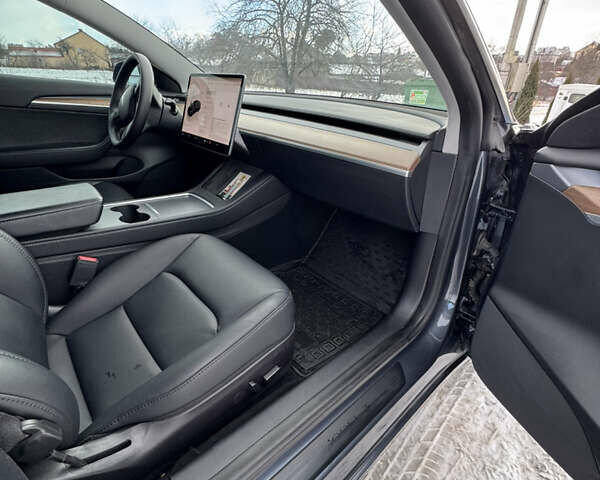 Сірий Тесла Модель 3, об'ємом двигуна 0 л та пробігом 92 тис. км за 21399 $, фото 25 на Automoto.ua