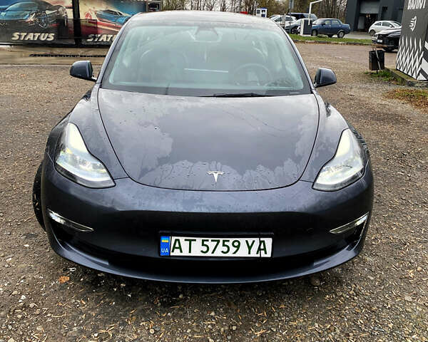 Серый Тесла Модель 3, объемом двигателя 0 л и пробегом 101 тыс. км за 16650 $, фото 1 на Automoto.ua