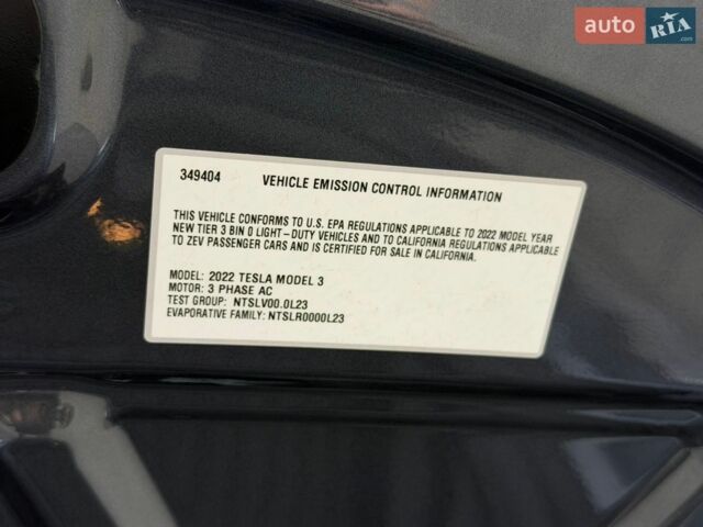 Серый Тесла Модель 3, объемом двигателя 0 л и пробегом 54 тыс. км за 23700 $, фото 30 на Automoto.ua