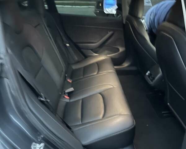 Серый Тесла Модель 3, объемом двигателя 0 л и пробегом 43 тыс. км за 28699 $, фото 10 на Automoto.ua