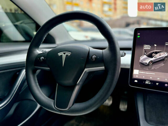Сірий Тесла Модель 3, об'ємом двигуна 0 л та пробігом 83 тис. км за 21700 $, фото 10 на Automoto.ua
