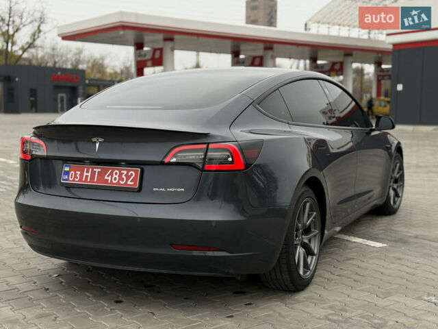 Серый Тесла Модель 3, объемом двигателя 0 л и пробегом 31 тыс. км за 23200 $, фото 14 на Automoto.ua