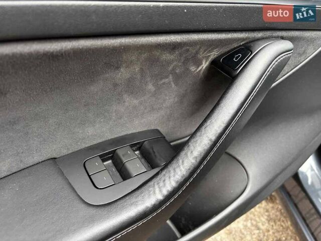 Сірий Тесла Модель 3, об'ємом двигуна 0 л та пробігом 69 тис. км за 25990 $, фото 19 на Automoto.ua