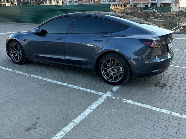 Сірий Тесла Модель 3, об'ємом двигуна 0 л та пробігом 109 тис. км за 24000 $, фото 6 на Automoto.ua