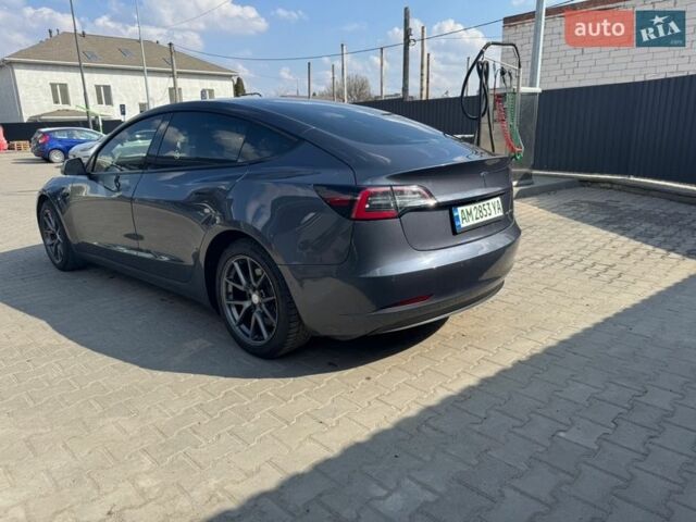 Серый Тесла Модель 3, объемом двигателя 0 л и пробегом 72 тыс. км за 19500 $, фото 6 на Automoto.ua