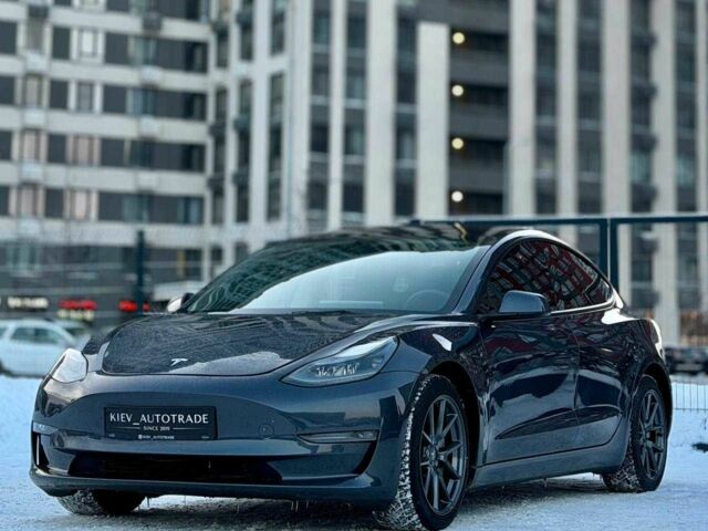 Серый Тесла Модель 3, объемом двигателя 0 л и пробегом 34 тыс. км за 19500 $, фото 7 на Automoto.ua