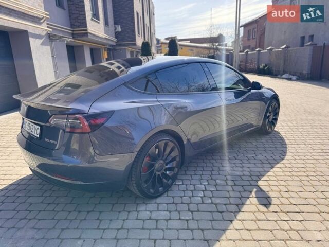 Серый Тесла Модель 3, объемом двигателя 0 л и пробегом 80 тыс. км за 23700 $, фото 7 на Automoto.ua