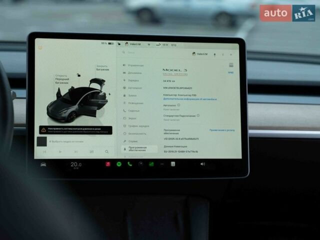 Серый Тесла Модель 3, объемом двигателя 0 л и пробегом 35 тыс. км за 26500 $, фото 35 на Automoto.ua