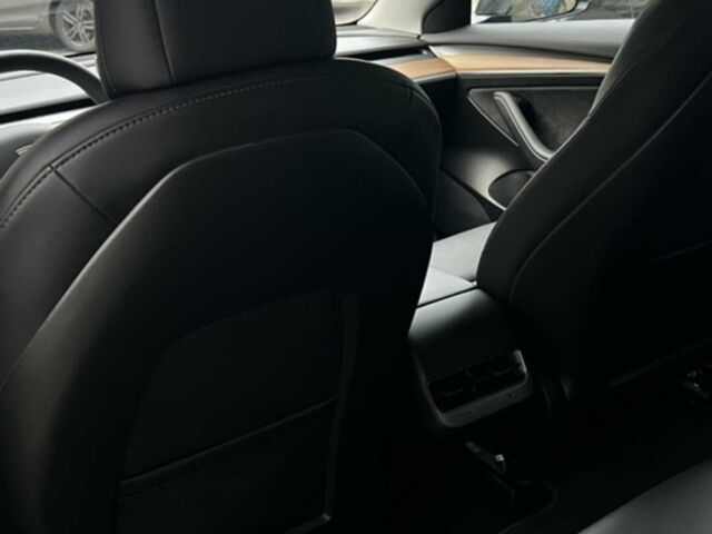Серый Тесла Модель 3, объемом двигателя 0 л и пробегом 20 тыс. км за 26000 $, фото 19 на Automoto.ua