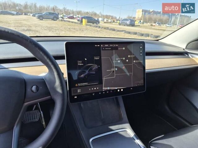 Серый Тесла Модель 3, объемом двигателя 0 л и пробегом 45 тыс. км за 19500 $, фото 5 на Automoto.ua