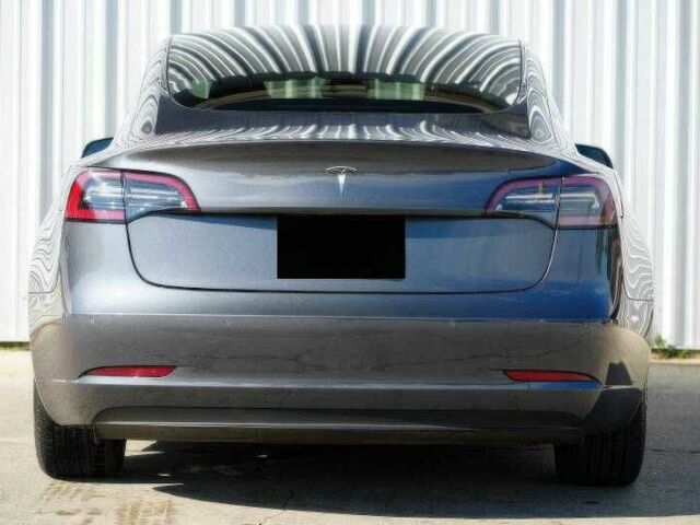 Серый Тесла Модель 3, объемом двигателя 0 л и пробегом 29 тыс. км за 11000 $, фото 7 на Automoto.ua