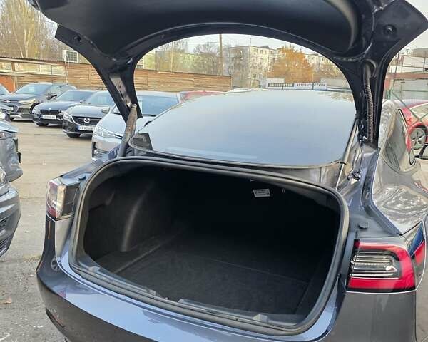 Сірий Тесла Модель 3, об'ємом двигуна 0 л та пробігом 86 тис. км за 18900 $, фото 17 на Automoto.ua