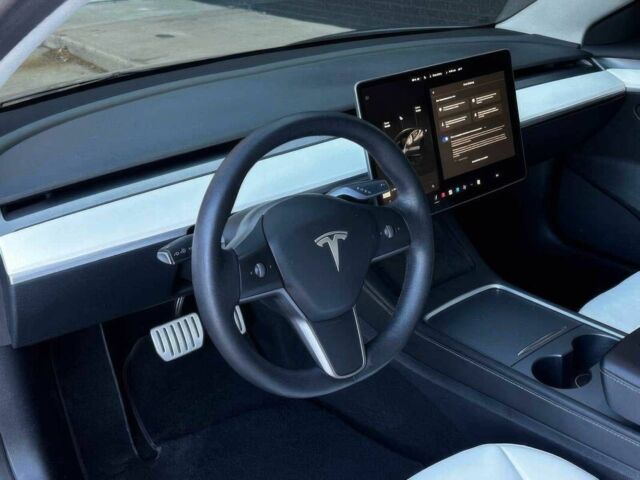 Серый Тесла Модель 3, объемом двигателя 0 л и пробегом 16 тыс. км за 11000 $, фото 9 на Automoto.ua