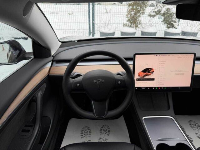 Серый Тесла Модель 3, объемом двигателя 0 л и пробегом 34 тыс. км за 19500 $, фото 10 на Automoto.ua