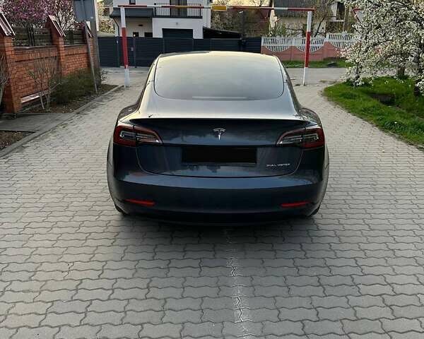 Сірий Тесла Модель 3, об'ємом двигуна 0 л та пробігом 28 тис. км за 23500 $, фото 5 на Automoto.ua