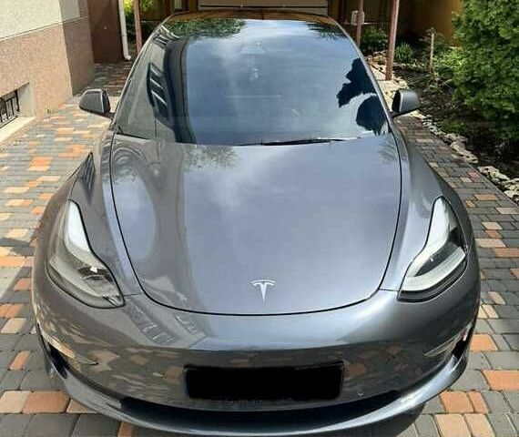 Тесла Модель 3 2022 у Києві на Automoto.ua Сірий Тесла Модель 3, об'ємом двигуна 0 л та пробігом 37 тис. км за 16000 $, фото 1 на Automoto.ua