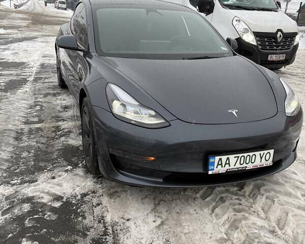 Серый Тесла Модель 3, объемом двигателя 0 л и пробегом 31 тыс. км за 21500 $, фото 1 на Automoto.ua