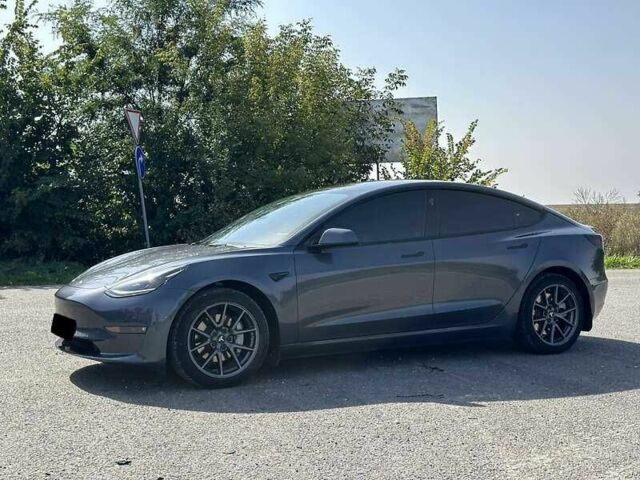 Серый Тесла Модель 3, объемом двигателя 0 л и пробегом 56 тыс. км за 16500 $, фото 5 на Automoto.ua