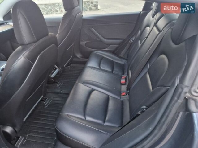 Сірий Тесла Модель 3, об'ємом двигуна 0 л та пробігом 90 тис. км за 19800 $, фото 4 на Automoto.ua