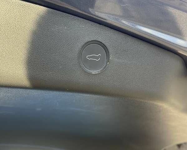 Серый Тесла Модель 3, объемом двигателя 0 л и пробегом 73 тыс. км за 22000 $, фото 20 на Automoto.ua