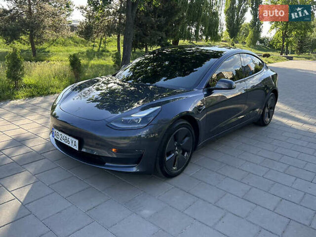 Серый Тесла Модель 3, объемом двигателя 0 л и пробегом 28 тыс. км за 16500 $, фото 1 на Automoto.ua