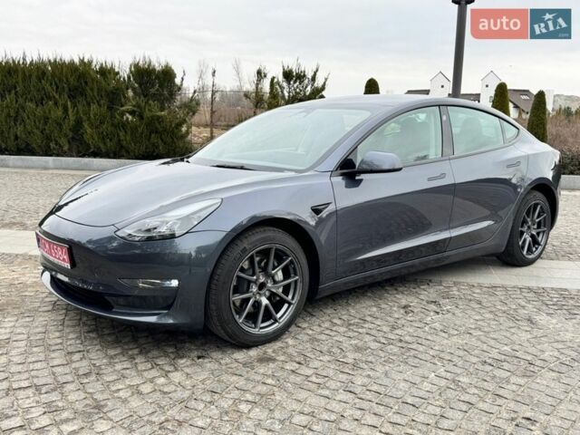 Серый Тесла Модель 3, объемом двигателя 0 л и пробегом 77 тыс. км за 18500 $, фото 1 на Automoto.ua