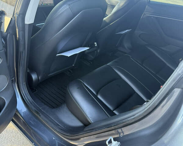 Сірий Тесла Модель 3, об'ємом двигуна 0 л та пробігом 88 тис. км за 19500 $, фото 6 на Automoto.ua