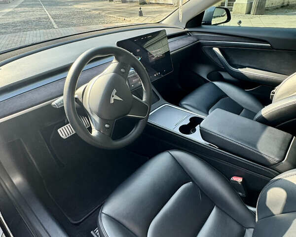 Сірий Тесла Модель 3, об'ємом двигуна 0 л та пробігом 53 тис. км за 22000 $, фото 3 на Automoto.ua