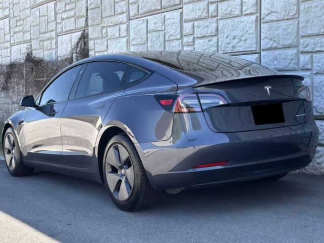 Серый Тесла Модель 3, объемом двигателя 0 л и пробегом 44 тыс. км за 13000 $, фото 2 на Automoto.ua