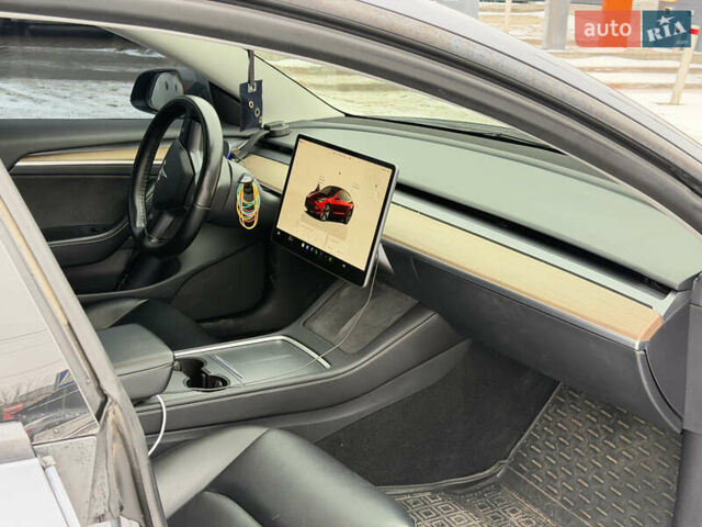 Сірий Тесла Модель 3, об'ємом двигуна 0 л та пробігом 118 тис. км за 20500 $, фото 6 на Automoto.ua